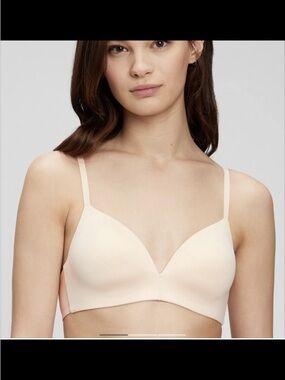 GAP Wireless T-Shirt Bra, NWT!